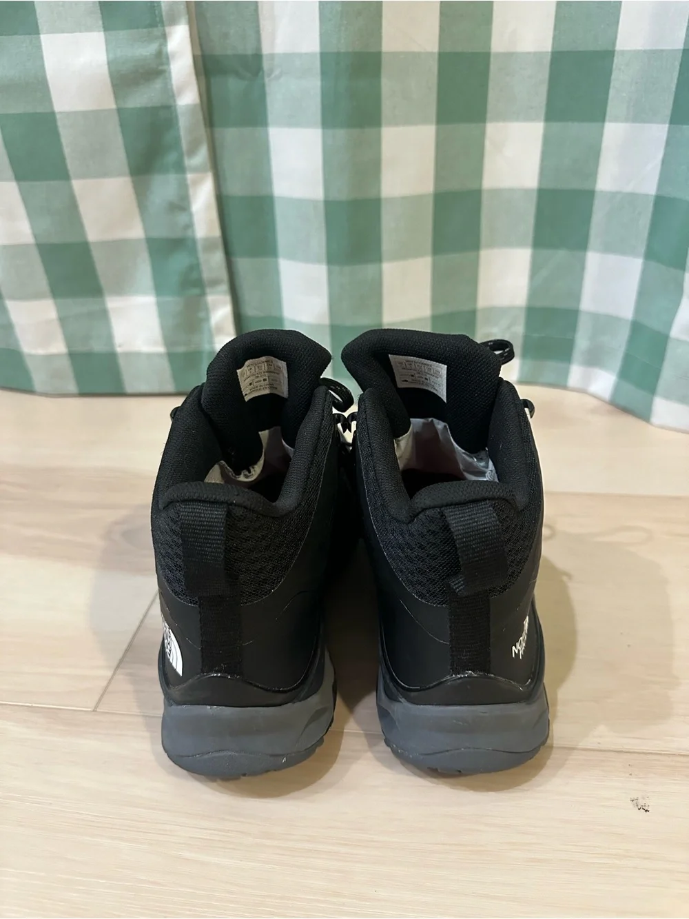 The North Face Vectiv Exploris Mid Futurelight Hiking Boots - Black - Size 7